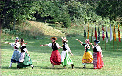 Dancers in the Wilhelm Tell pageant.