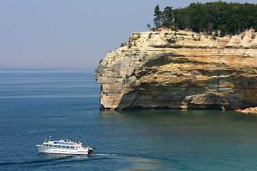 A cruise boat along Pictured Rocks.