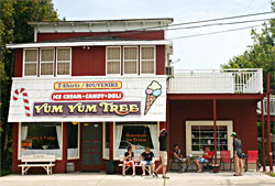 An ice-cream shop in Baileys Harbor.