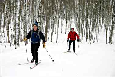 Cross-country skiers at Mount Valhalla.