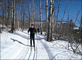 Skiing through Palisade Valley.