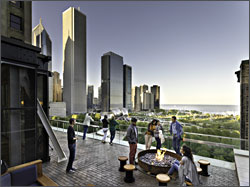Rooftop restaurant of Chicago Athletic Hotel.