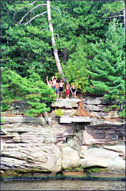 Cliff divers in Wisconsin Dells.