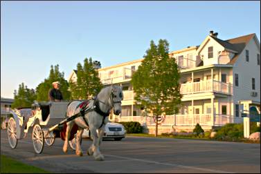 Waterfront hotel in Ephraim.