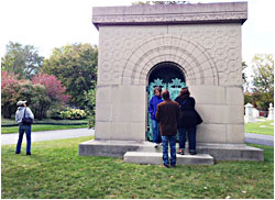 Louis Sullivan's Getty Tomb.