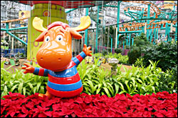 Tyrone the moose at Nickelodeon Universe.