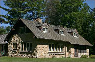 The lodge at Wells State Park.