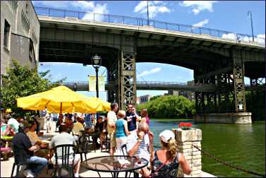 The riverside patio of Lakefront Brewery.