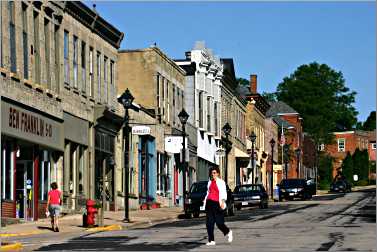 Shops on High Street in Mineral Point.