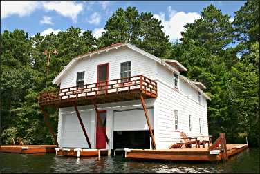 The old Heinemann boathouse.