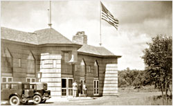 Naniboujou Lodge in the early days.