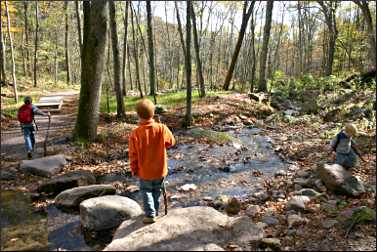 Walking to Parfrey's Glen.