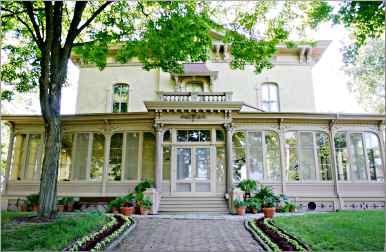 Villa Louis in Prairie du Chien.